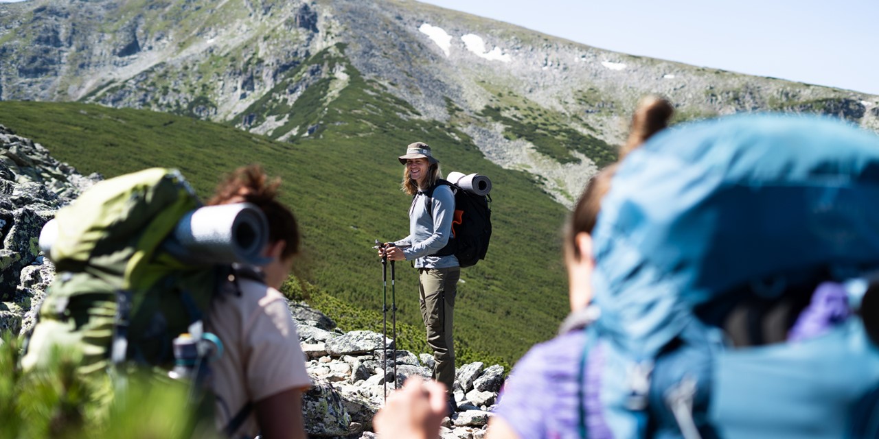 afbeelding van Rick Mulder in de bergen tijdens een trail.