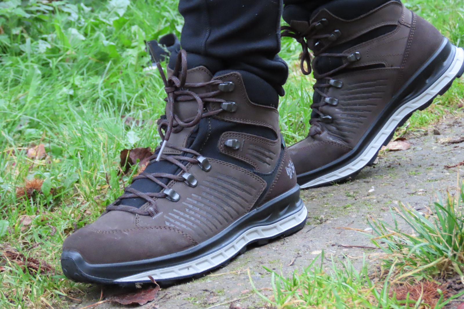 Doe mee met de bomenplantactie van Hanwag wandelschoenen