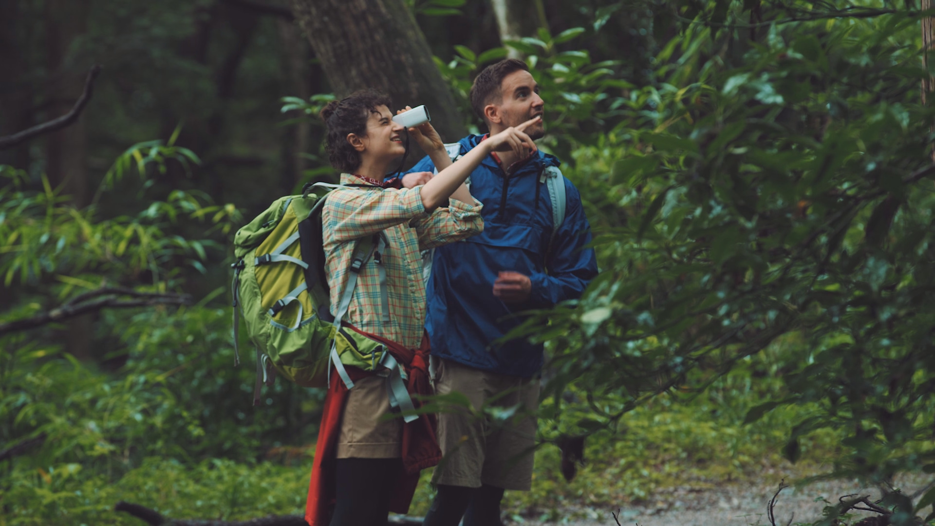 Wandelaars met Canon PowerShot Zoom
