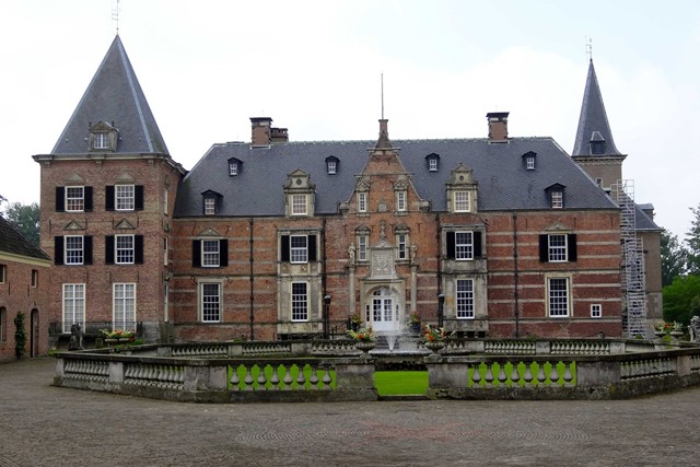 afbeelding van Kasteel Twickel, de voorzijde. 