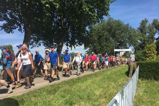 Rode Vlekken Op Je Benen Tijdens Het Wandelen Tips Van Wandelaars
