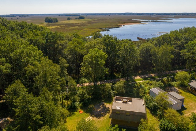 afbeelding van de Heidelodge vanuit de lucht.