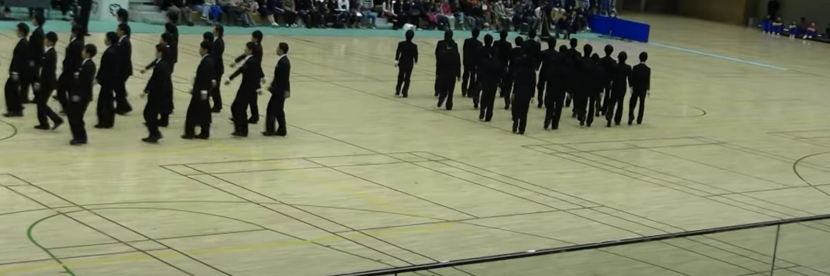 Group action, gedisciplineerd wandelen, in Japan weten ze daar alles van…