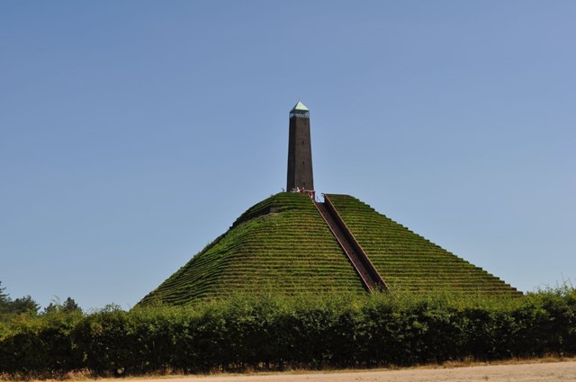 Pyramide Austerlitz. (Foto: © Traveling Tourist, Flickr)