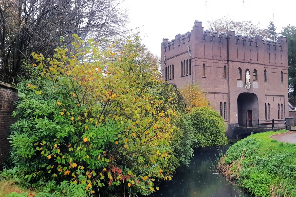 afbeelding van de Abdij Onze Lieve Vrouw van Koningshoeven.