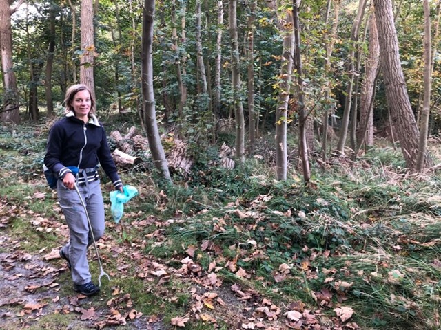 zwerfafval-grijpen-in-de-natuur1