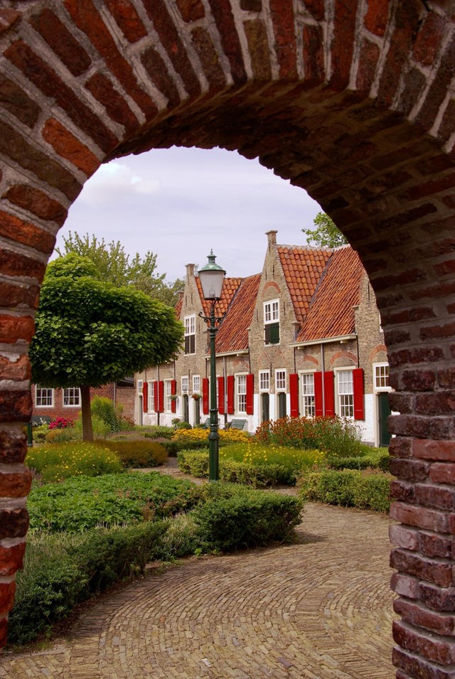 Hofje met tuin
