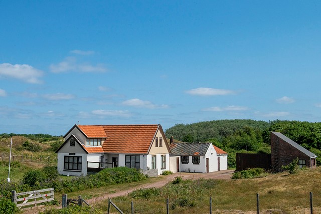 Huis Sebastopol in de Eierlandse Duinen op Texel.