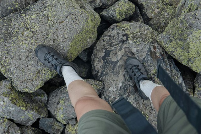 Tien Dingen Die Je Niet Tegen Een Wandelaar Moet Zeggen: wandel schoenen