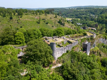 De mooiste wandelroutes langs kastelen in België; Kasteel Logne in Vieuxville