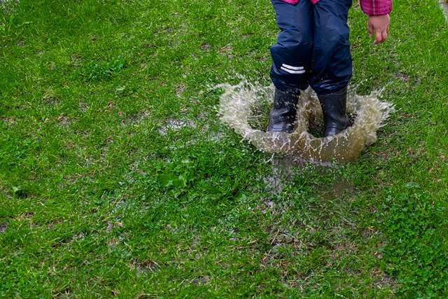 Afbeelding 8 |  8 laarzenpaden waarop je door de modder kunt banjeren