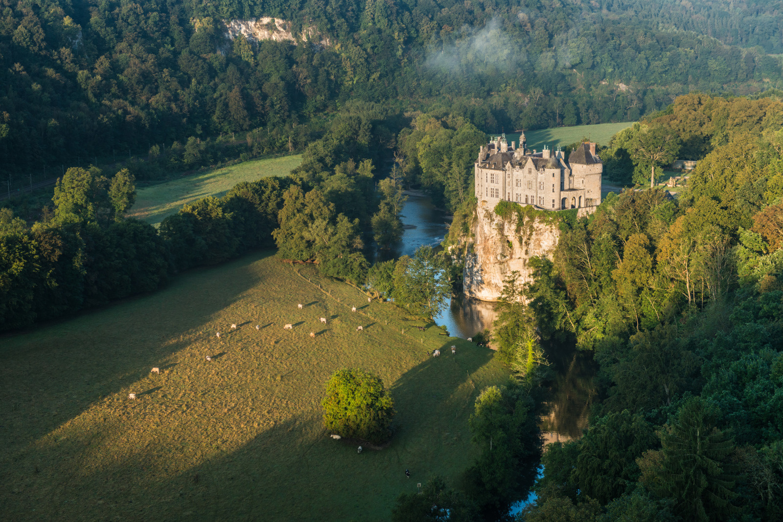 00005626 WBT – Dominik Ketz Château De Walzin, Au Sud De Dinant, Province De Namur