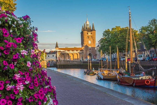 afbeelding van de haven van Zierikzee.