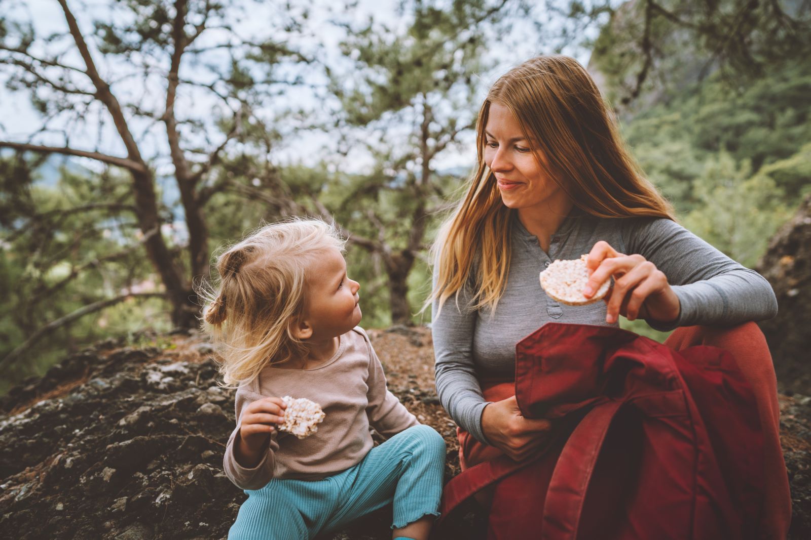 5 Glutenvrije Snacks Om Mee Te Nemen Tijdens Een Wandeling: Rijstwafel eten