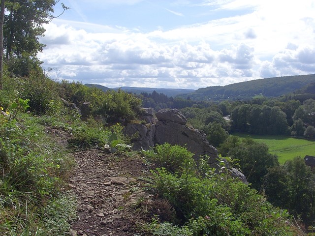 Uitzicht over de vallei van Isbelle (Afbeelding: Originelewandelingen.be) 
