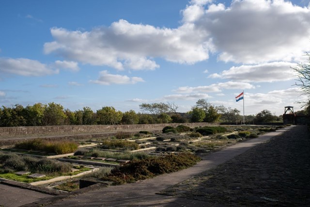 Wandelen In De Voetsporen Van Sterke Vrouwen; Eerebegraafplaats Bloemendaal