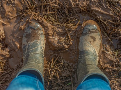 Header | 8 laarzenpaden waarop je door de modder kunt banjeren