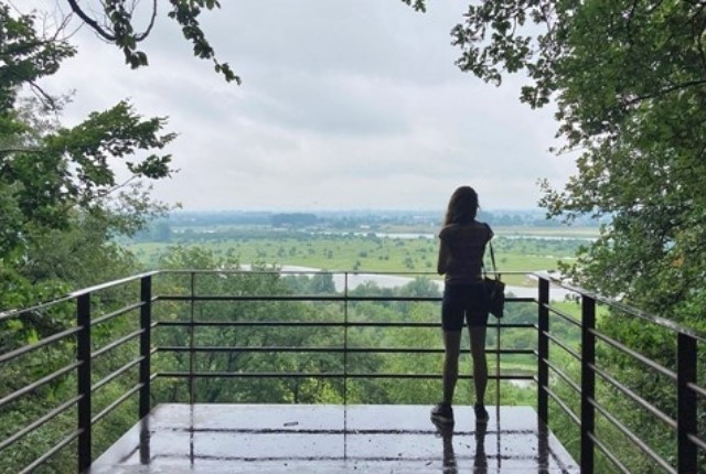 Uitzicht vanaf de Grebbeberg over natuurgebied de Blauwe Kamer