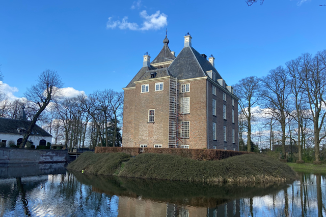 Bloesemwandeling Klompenpad Teisterbantpad In De Betuwe: Kasteel Soelen