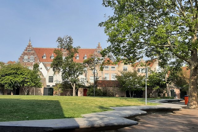 afbeelding van de Kloostertuin.