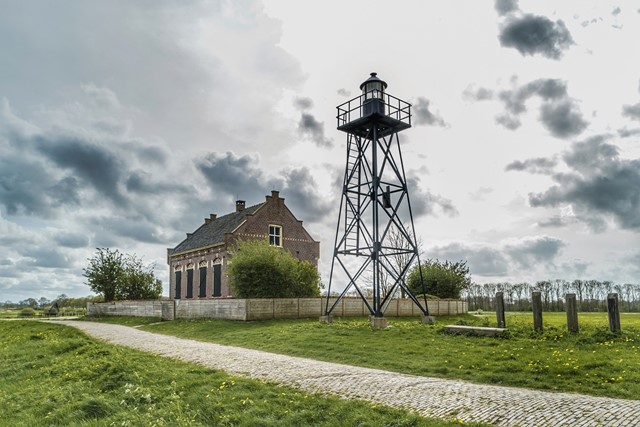Voormalig lichtwachterswoning en vuurtoren
