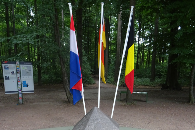 Wandelroute Vaalserberg Bergwandeling Vaals Drielandenpunt Boudewijntoren