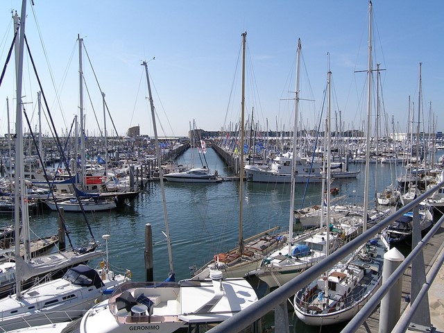 De haven van IJmuiden