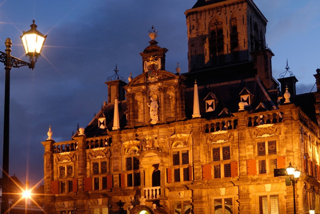 Wandelen In Delft Mooiste Stadswandelingen Markante Delftenaren