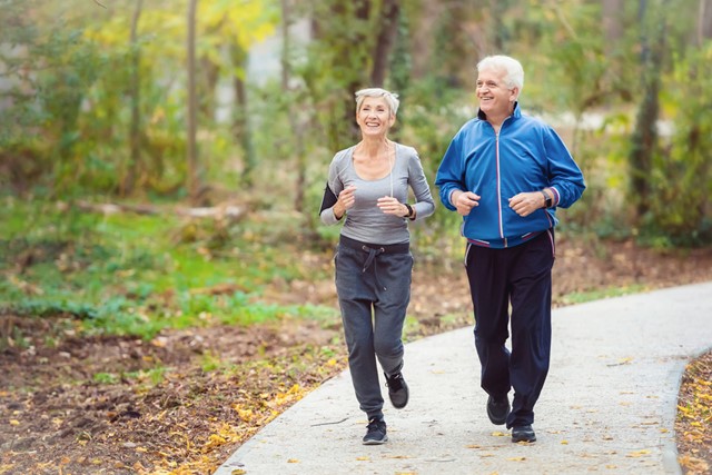 Wandelen combineren met andere sporten; hardlopen