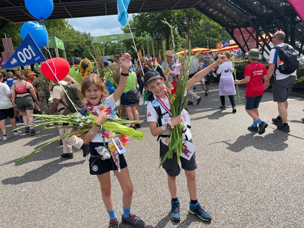 afbeelding van Fleur en Daan op de 4Daagsevrijdag