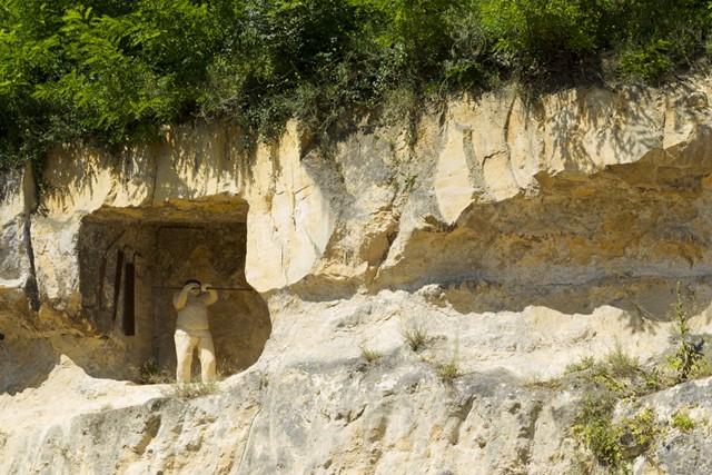 5x: micro avontuur met wandelroutes in Nederland mergelgrot Valkenburg