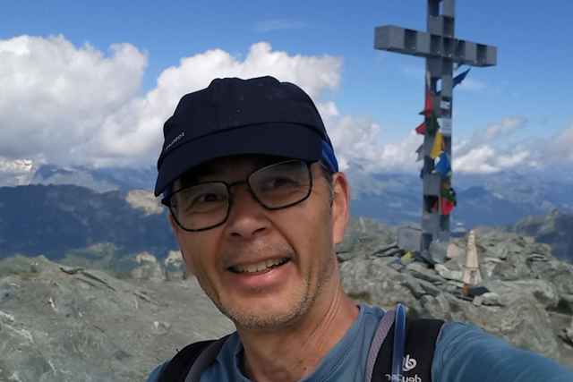 Sanne Wandelt Lang(E Afstanden) Met… David Gerrits