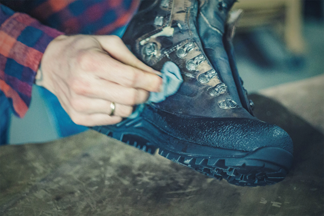 De beste Black Friday deals voor wandelaars: wandelschoenen verzorgen