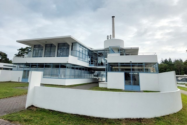 het gebouw de Zonnestraal.