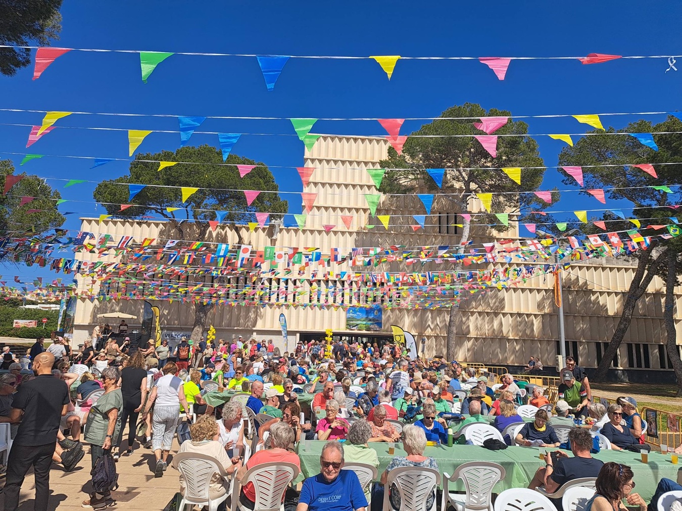 De wandeldagen tijdens de Wandel 4-daagse Mallorca feestelijk afsluiten in de Walking Village