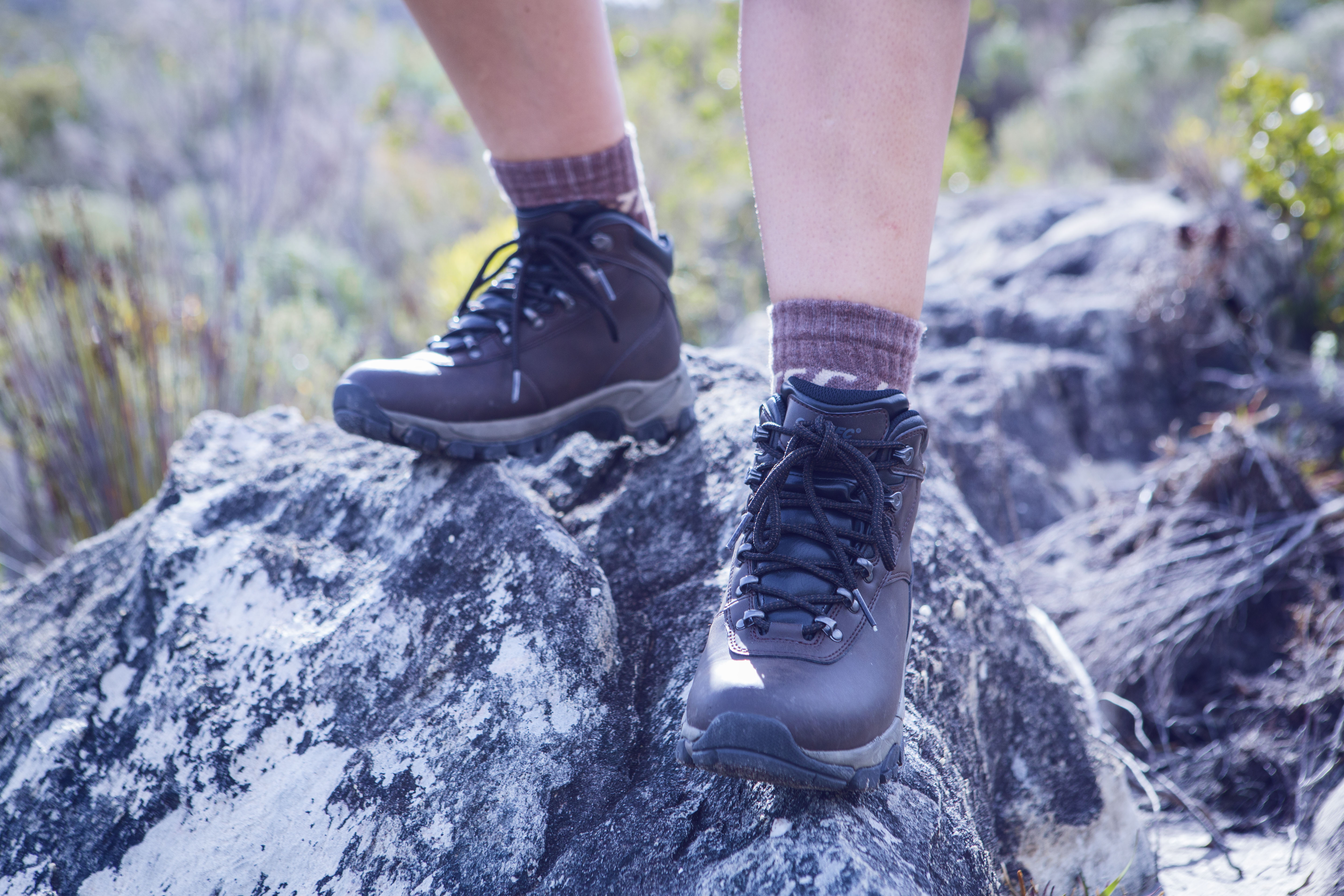 Voetproblemen voorkomen door veters strikken - Wandel