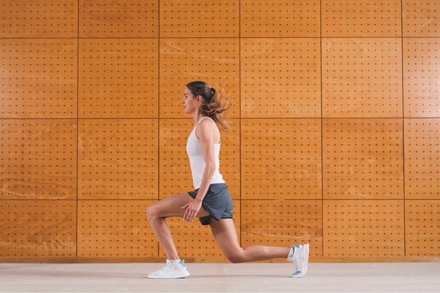 Krachttraining Voor Wandelaars 10 Oefeningen 1. Bovenbenen Lunges