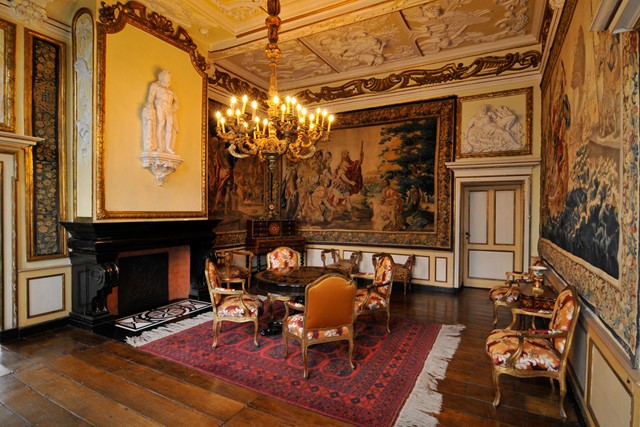 De mooiste wandelroutes langs kastelen in Belgie; Château De Modave 