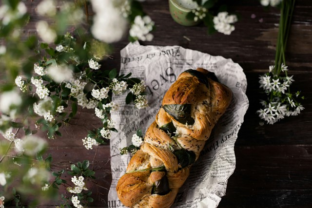Brood met daslookpesto