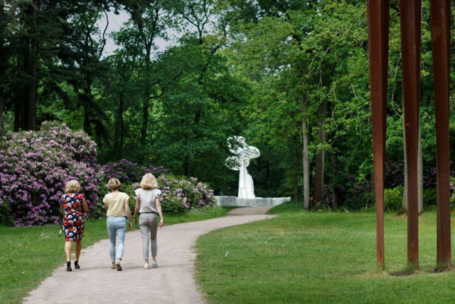 Wandelroute Nationaal Park De Hoge Veluwe Landschappenpad Kroller Muller Museum Beeldentuin