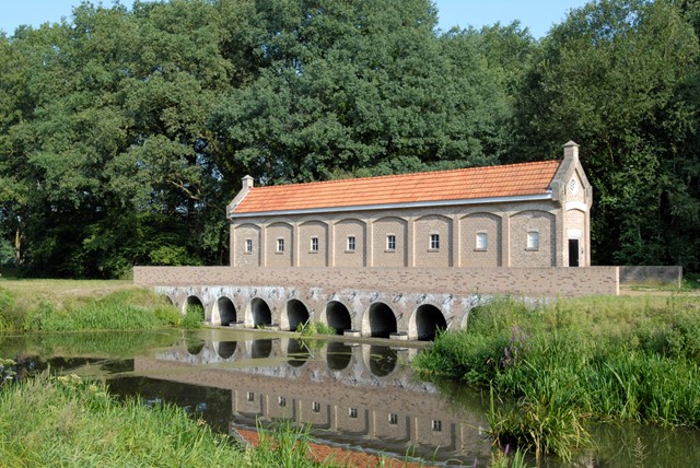 Het Schuivenhuisje aan de Dinkel.