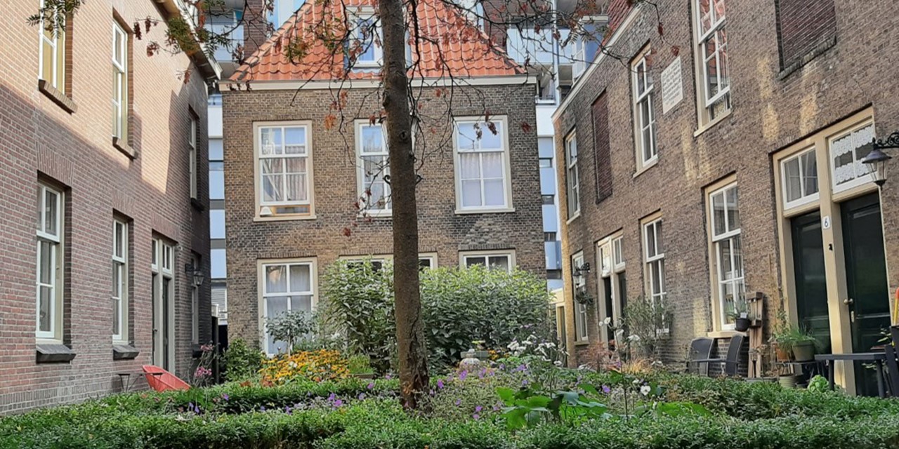 afbeelding van de Van Slingelandthof in Dordrecht.