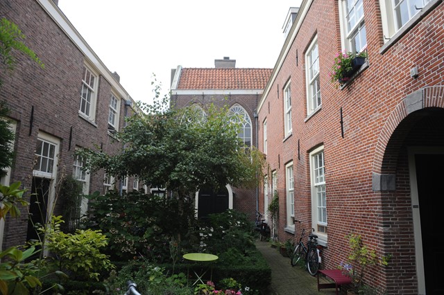 Hofje De Zeven Keurvorsten | Tuinstraat