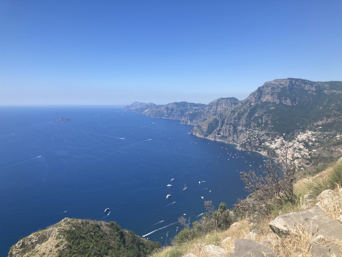 afbeelding van uitzicht over zee