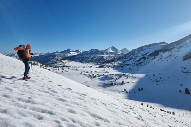 Pacific Crest Trail dit zijn de do's en don'ts, wandelen in de sneeuw.