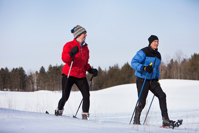 Sneeuwschoenwandelen Wat Neem Je Allemaal Mee Kleding En Bescherming
