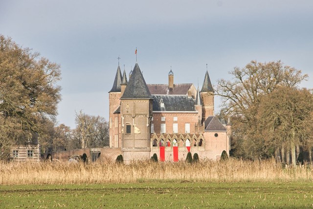 Vier de liefde op deze 10 romantische wandelroutes; Kasteel Heeswijk