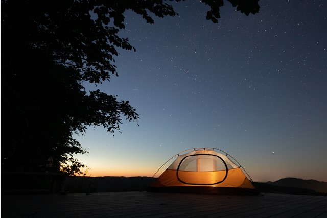 kamperen onder de sterren in Natuurpark Diemelsee.