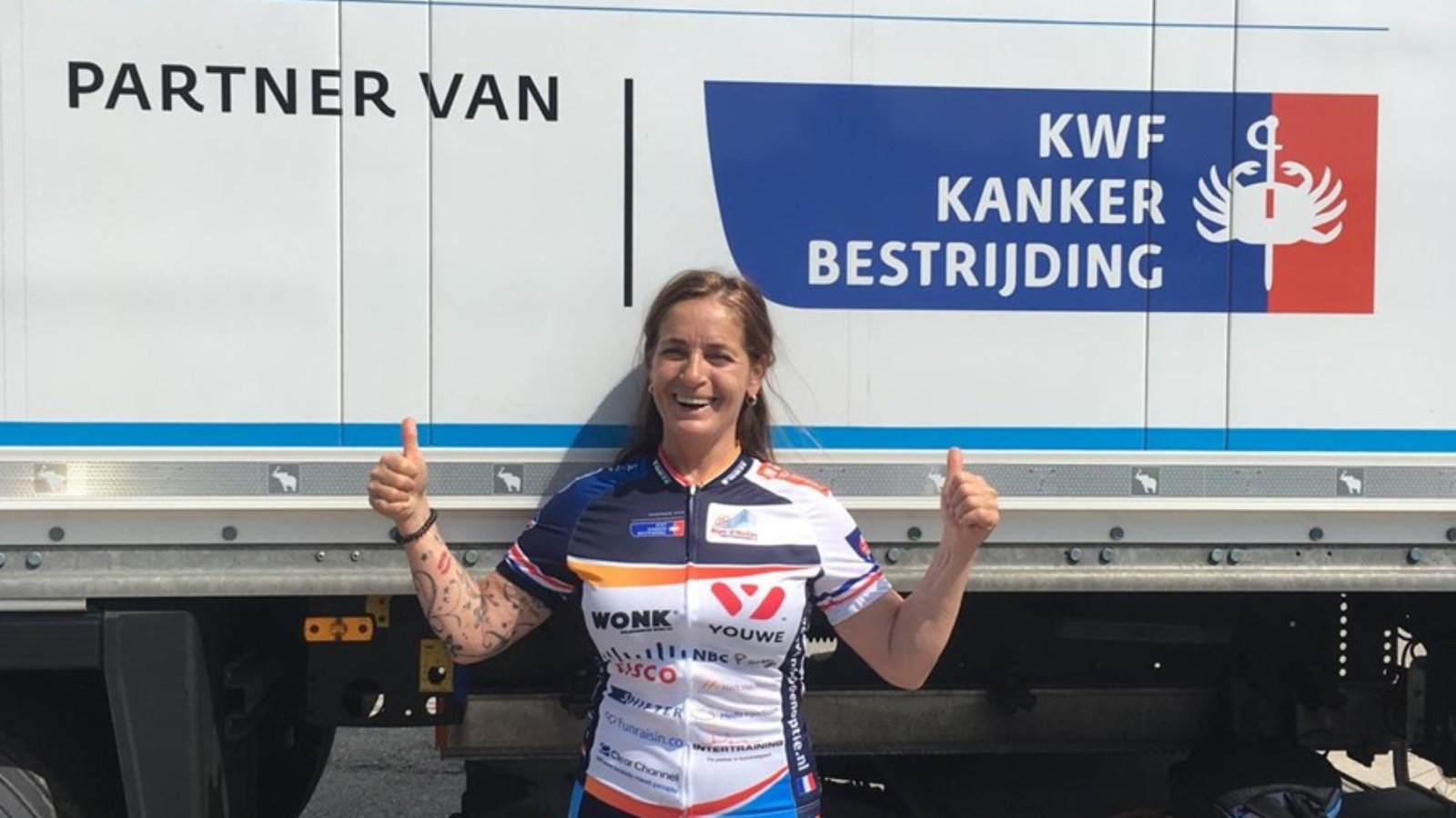 Sanne Wandelt Lang(E Afstanden) Met… Anja Vonk