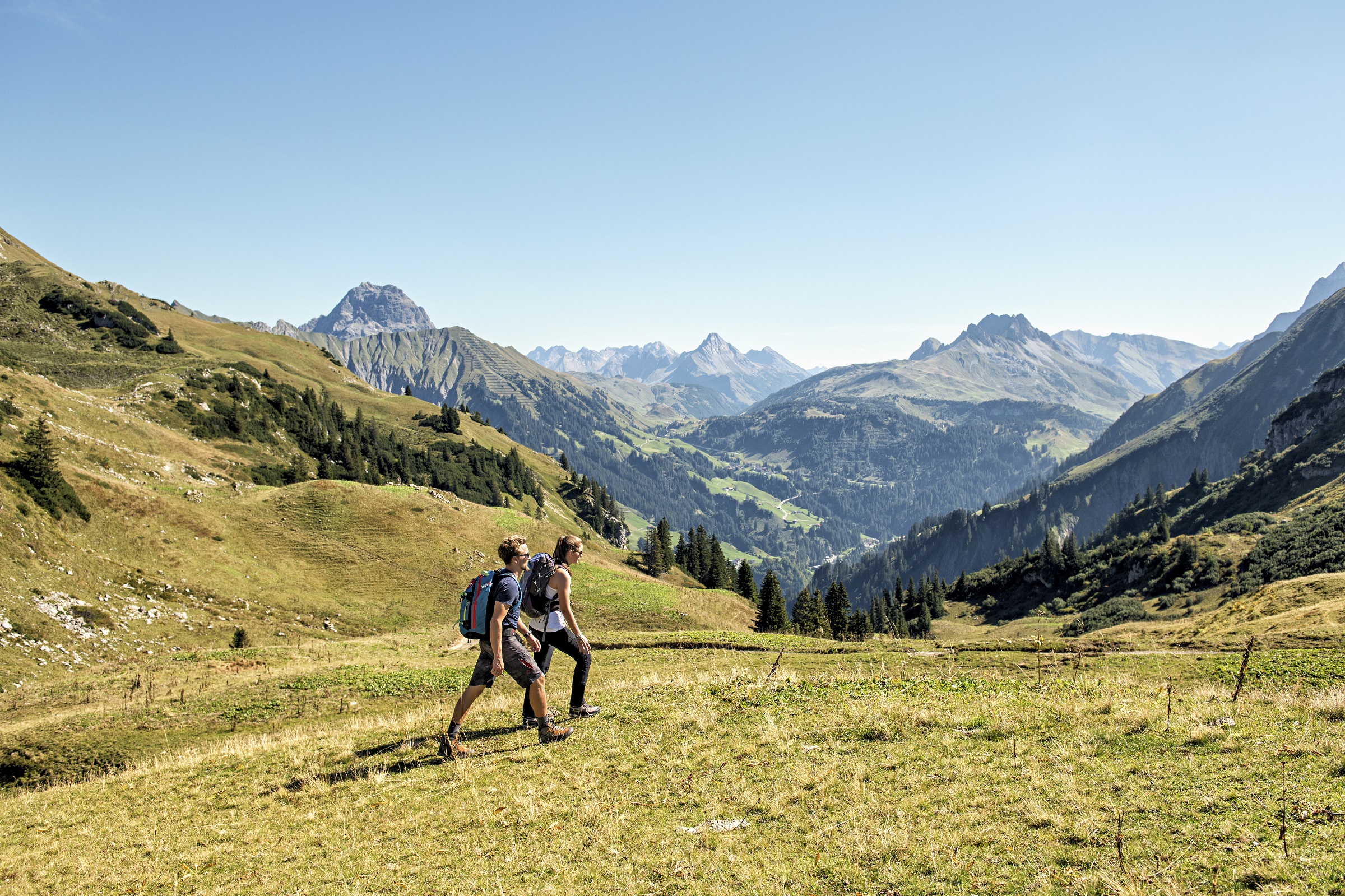 Wandelen in het Schadonagebied, foto: Johannes Fink - Bregenzerwald Tourismus